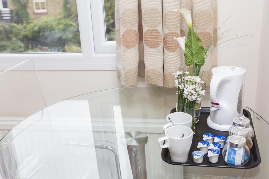 Southend Guest House - Close To Beach, Train Station & Southend Airport Kamer foto