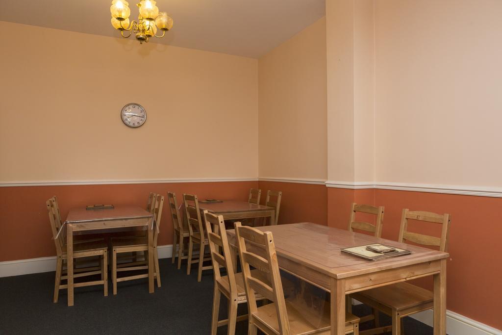 Southend Guest House - Close To Beach, Train Station & Southend Airport Buitenkant foto
