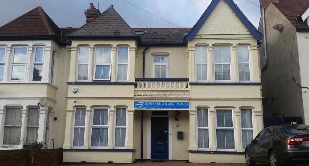 Southend Guest House - Close To Beach, Train Station & Southend Airport Buitenkant foto