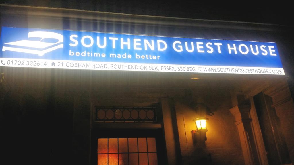 Southend Guest House - Close To Beach, Train Station & Southend Airport Buitenkant foto